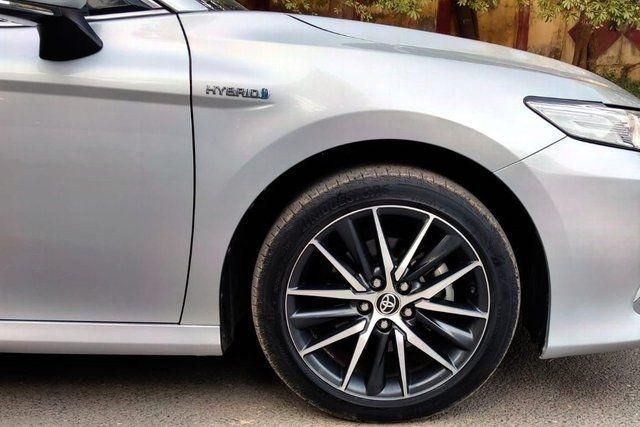Toyota Camry Hybrid 2.5 Second-hand 2022 Toyota Camry Hybrid 2.5 for sale in New Delhi