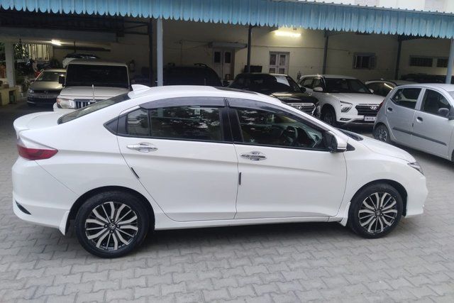 Honda City i-VTEC CVT ZX Second-hand 2017 Honda City i-VTEC CVT ZX for sale in Chennai