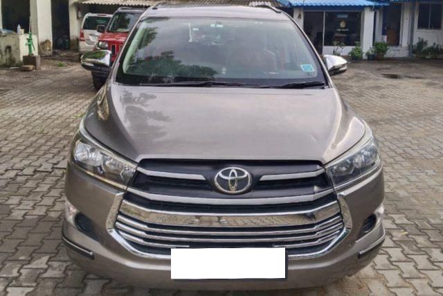 Second-hand 2017 Toyota Innova Crysta 2.8 GX AT BSIV for sale in Chennai