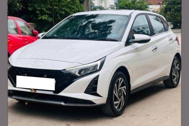 Hyundai i20 Asta Second-hand 2024 Hyundai i20 Asta for sale in Hyderabad