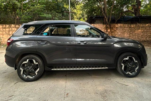 Second-hand 2022 Hyundai Alcazar Signature (O) AT for sale in New Delhi