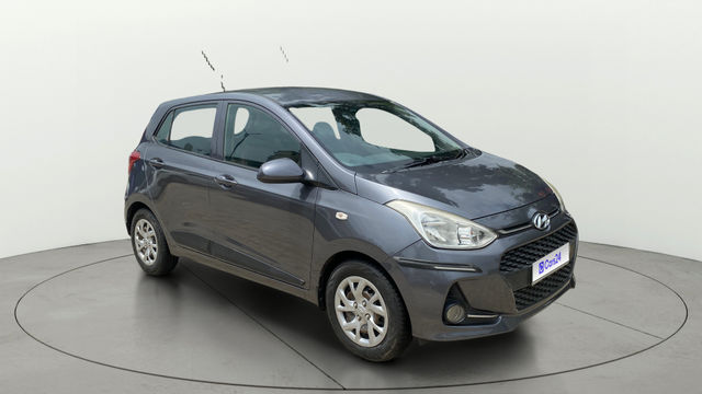 Hyundai Grand i10 1.2 Kappa Magna BSIV Second-hand 2017 Hyundai Grand i10 1.2 Kappa Magna BSIV for sale in Vadodara