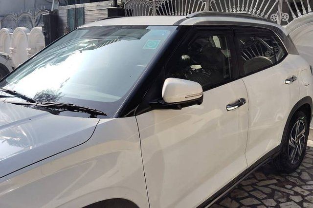 Second-hand 2024 Hyundai Creta SX Opt IVT for sale in New Delhi