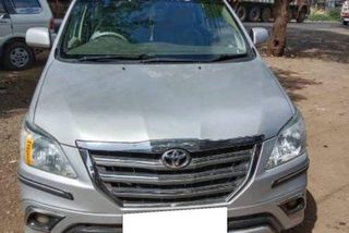 Used 2.5 G (Diesel) 7 Seater