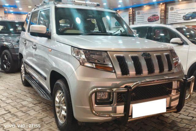 Mahindra TUV 300 T8 AMT Second-hand 2016 Mahindra TUV 300 T8 AMT for sale in Bangalore