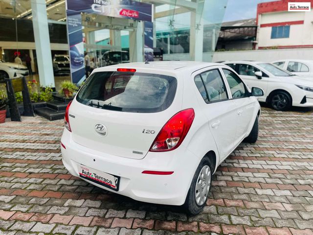 Hyundai i20 Sportz 1.2 Second-hand 2013 Hyundai i20 Sportz 1.2 for sale in Dehradun