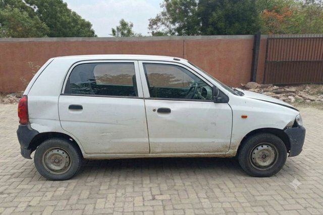 Second-hand 2010 Maruti Suzuki Alto 800 LXi for sale in Ahmedabad