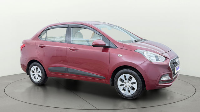 Hyundai Xcent 1.2 VTVT E Plus Second-hand 2017 Hyundai Xcent 1.2 VTVT E Plus for sale in Noida