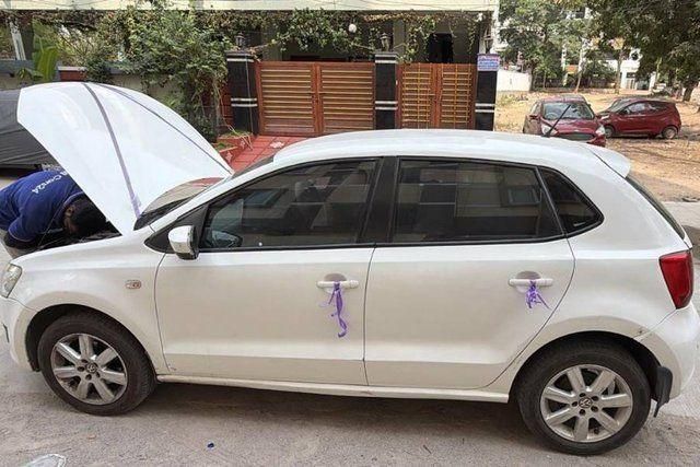 Volkswagen Polo Petrol Highline 1.6L Second-hand 2011 Volkswagen Polo Petrol Highline 1.6L for sale in Hyderabad