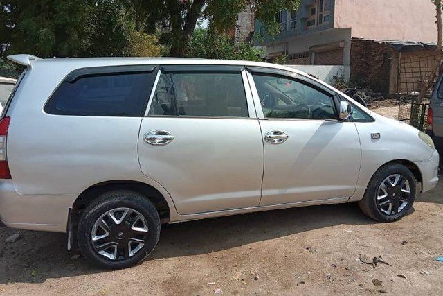 Second-hand 2006 Toyota Innova 2.5 E for sale in Konch