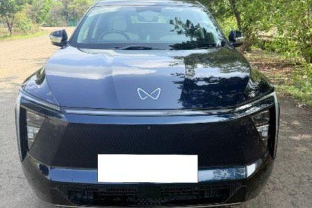 Second-hand 2025 Mahindra XEV 9e Pack Three Select for sale in Virar