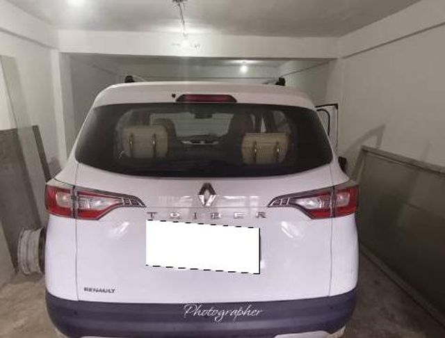 Renault Triber RXZ BSVI Second-hand 2021 Renault Triber RXZ BSVI for sale in Dantewada