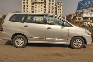 Used 2.5 G (Diesel) 7 Seater BS IV