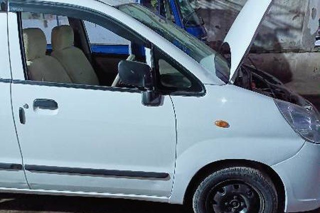Maruti Suzuki Zen Estilo LXI Second-hand 2012 Maruti Suzuki Zen Estilo LXI for sale in Waidhan