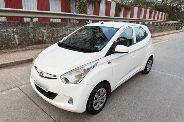 Hyundai EON Sportz Second-hand 2014 Hyundai EON Sportz for sale in Mumbai