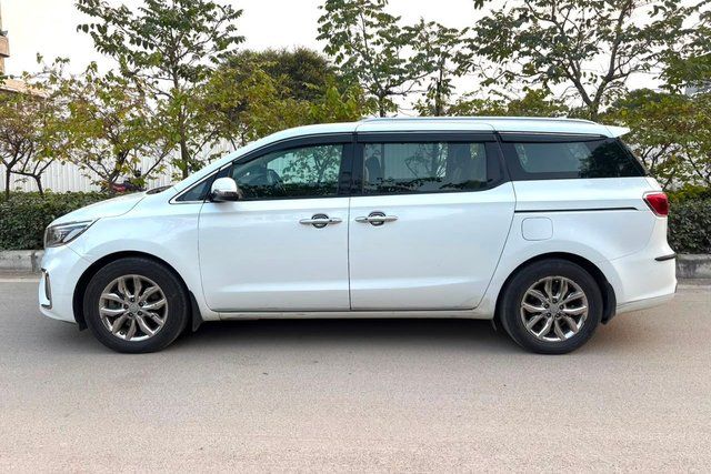 Kia Carnival Limousine Second-hand 2020 Kia Carnival Limousine for sale in Hyderabad