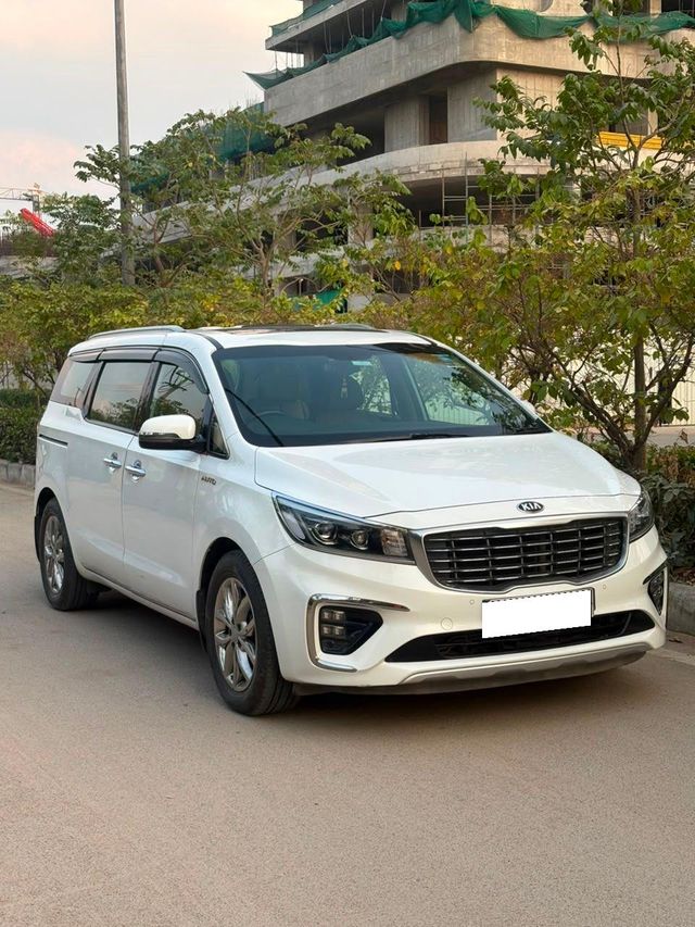 Kia Carnival Limousine Second-hand 2020 Kia Carnival Limousine for sale in Hyderabad