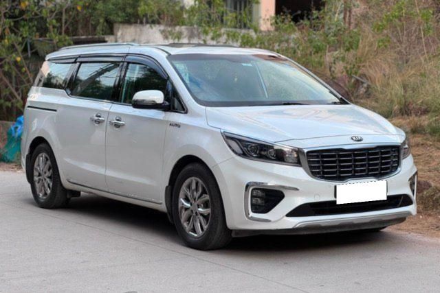 Second-hand 2020 Kia Carnival Limousine for sale in Hyderabad