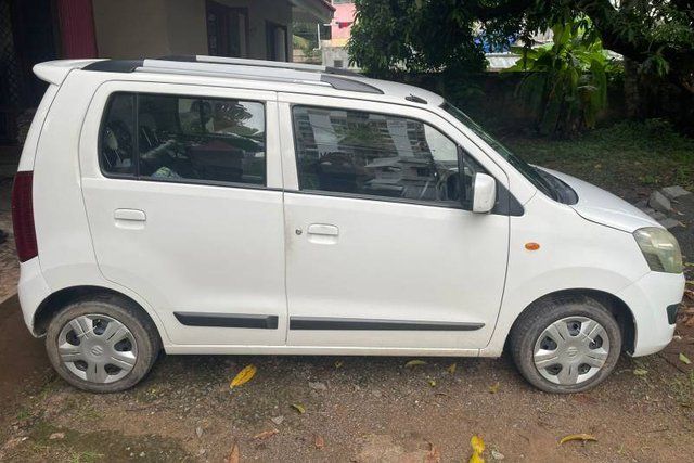 Maruti Suzuki Wagon R VXI Optional Second-hand 2015 Maruti Suzuki Wagon R VXI Optional for sale in Coimbatore