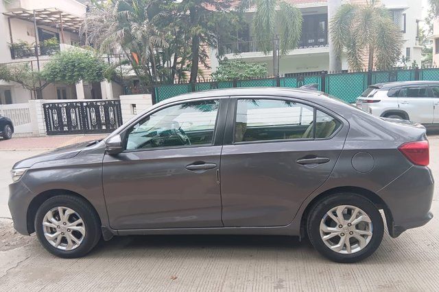 Honda Amaze V Petrol Second-hand 2021 Honda Amaze V Petrol for sale in Indore