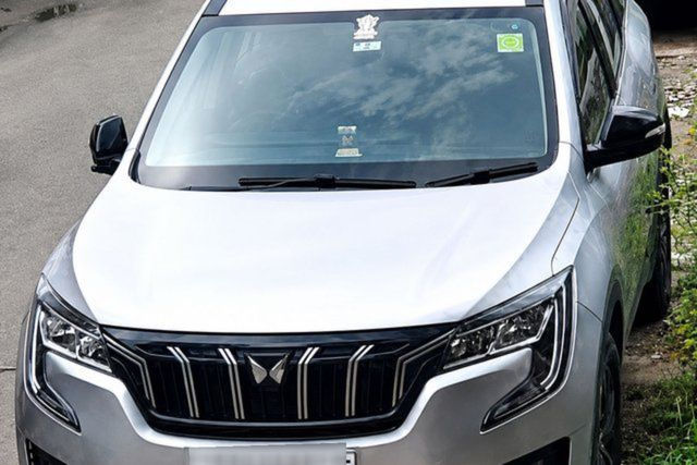 Mahindra XUV700 MX 5Str Second-hand 2023 Mahindra XUV700 MX 5Str for sale in Jaipur