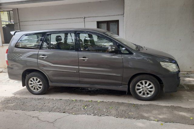 Toyota Innova 2.5 G1 BSIV Second-hand 2012 Toyota Innova 2.5 G1 BSIV for sale in Bangalore