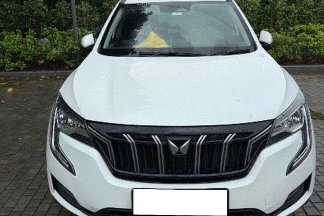 Mahindra XUV700 AX7L 7Str Diesel AT Second-hand 2023 Mahindra XUV700 AX7L 7Str Diesel AT for sale in Thane