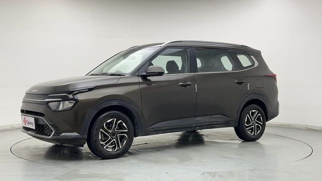 Second-hand 2022 Kia Carens Prestige Plus Diesel for sale in Noida
