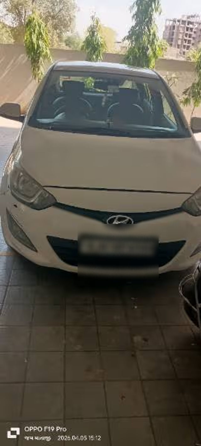 Second-hand 2014 Hyundai i20 Asta 1.4 CRDi for sale in Ahmedabad