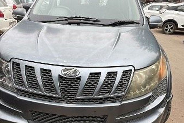 Mahindra XUV500 W8 2WD Second-hand 2012 Mahindra XUV500 W8 2WD for sale in Amritsar