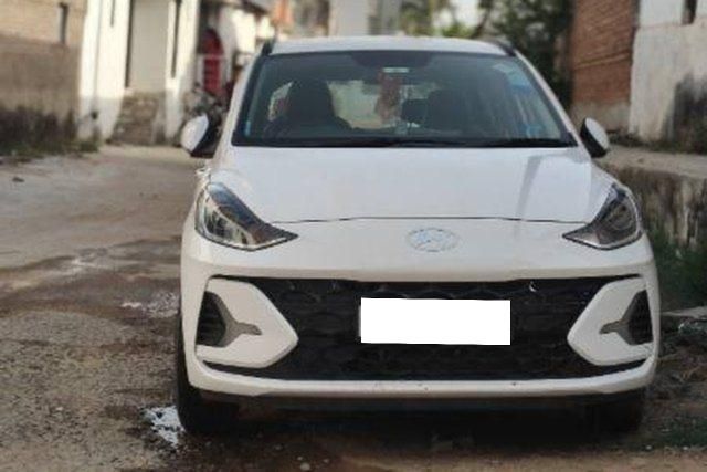 Second-hand 2024 Hyundai Grand i10 Nios Sportz Duo CNG for sale in Ahmedabad