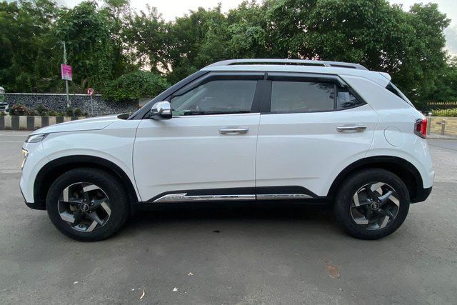 Hyundai Venue SX Plus Turbo DCT Second-hand 2020 Hyundai Venue SX Plus Turbo DCT for sale in Mumbai