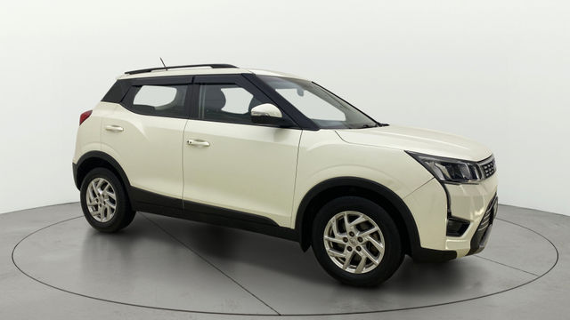 Mahindra XUV300 W8 BSVI Second-hand 2022 Mahindra XUV300 W8 BSVI for sale in Vadodara