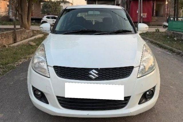 Maruti Suzuki Swift VXI Second-hand 2012 Maruti Suzuki Swift VXI for sale in Kharar