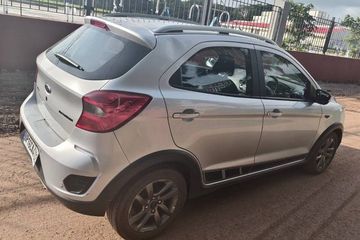 Used Titanium Petrol BSIV
