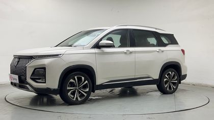 2023 MG Hector Plus Sharp Pro 7 Str Diesel 2023-2025