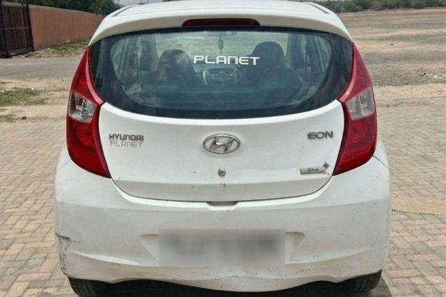 Second-hand 2013 Hyundai EON Era Plus for sale in Ahmedabad