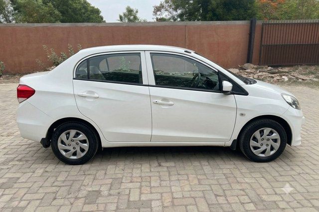 Honda Amaze S i-Dtech Second-hand 2016 Honda Amaze S i-Dtech for sale in Ahmedabad