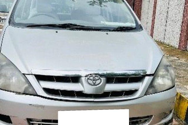 Toyota Innova 2.5 E Second-hand 2007 Toyota Innova 2.5 E for sale in Gwalior