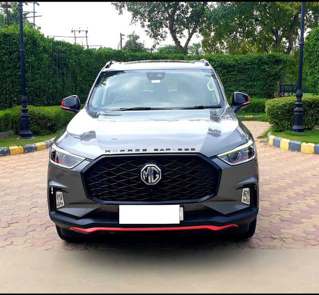 MG Gloster Black Storm 4x4 7Str Second-hand 2024 MG Gloster Black Storm 4x4 7Str for sale in Ghaziabad