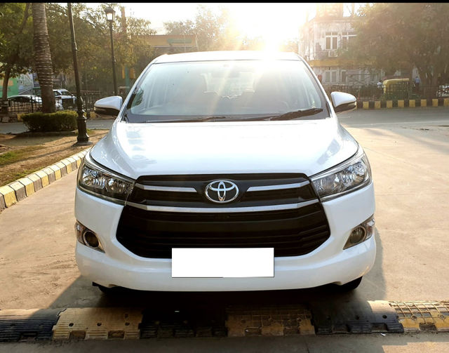 Second-hand 2018 Toyota Innova Crysta 2.4 G MT BSIV for sale in Ghaziabad