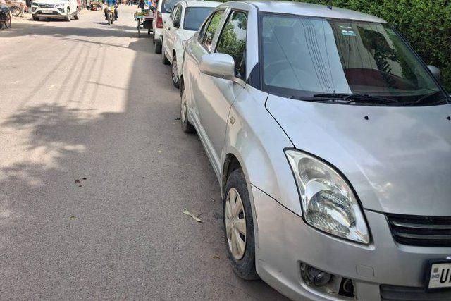 Second-hand 2012 Maruti Suzuki Swift Dzire VXi for sale in Noida