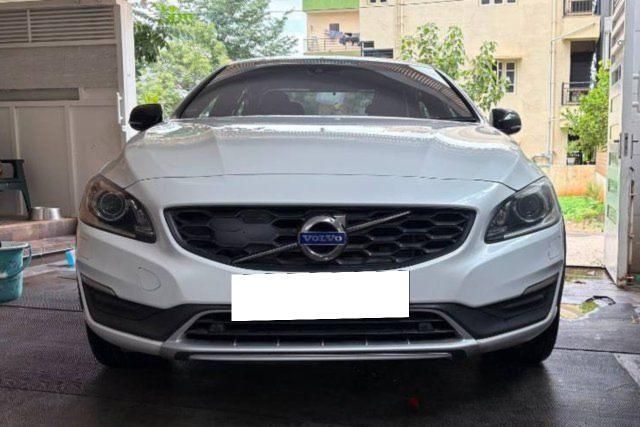 Second-hand 2019 Volvo S60 Cross Country D4 AWD BSIV for sale in Bangalore