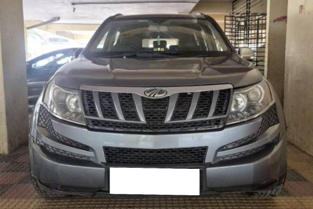 Second-hand 2014 Mahindra XUV500 W8 FWD for sale in Hyderabad