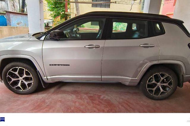 Jeep Compass 2.0 Model S Opt FWD AT Second-hand 2024 Jeep Compass 2.0 Model S Opt FWD AT for sale in Kolkata