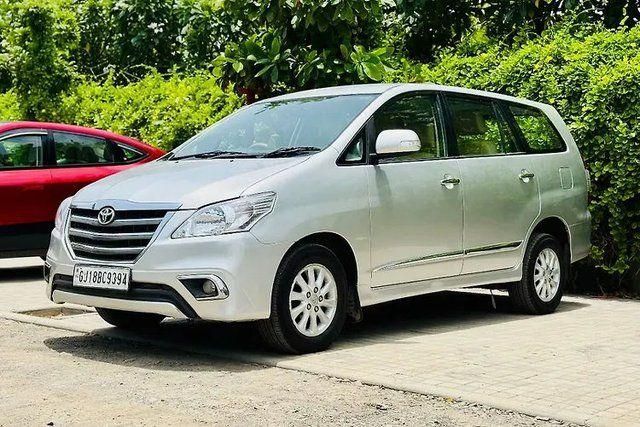 Second-hand 2013 Toyota Innova 2.5 VX (Diesel) 7 Seater BS IV for sale in Ahmedabad