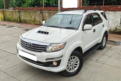 2013 Toyota Fortuner 4x2 एटी