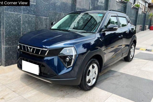 Mahindra XUV 3XO MX3 Second-hand 2025 Mahindra XUV 3XO MX3 for sale in New Delhi