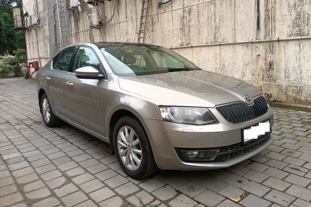 Skoda Octavia 1.8 TSI AT Style Second-hand 2016 Skoda Octavia 1.8 TSI AT Style for sale in Thane