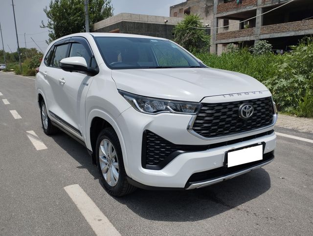 Toyota Innova Hycross VX 7STR Hybrid Second-hand 2024 Toyota Innova Hycross VX 7STR Hybrid for sale in New Delhi